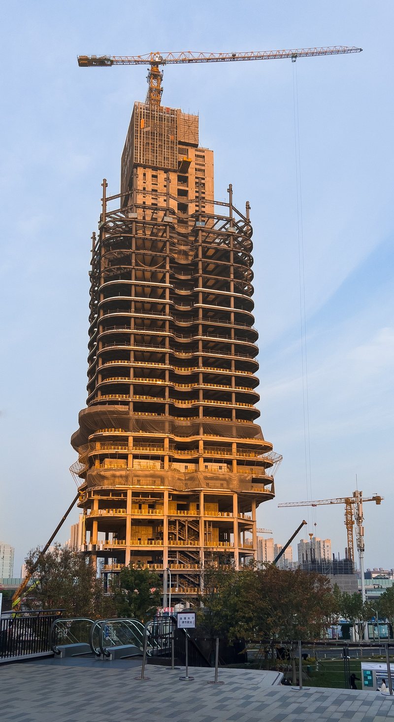 Photograph 3 from Tai Koo Li